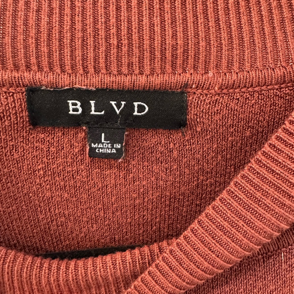 BLVD Warm Rust Sweater - Picture 3 of 3